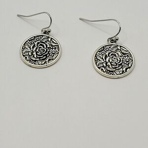 Rose dangle earrings